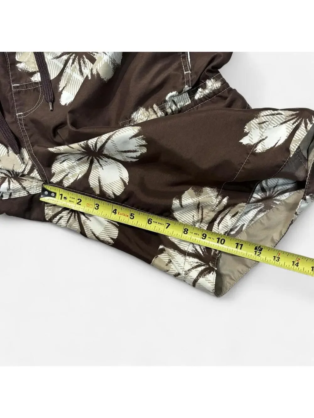 Y2k vintage 2000a Arizona brown and white floral swim shorts w/ drawstring waist